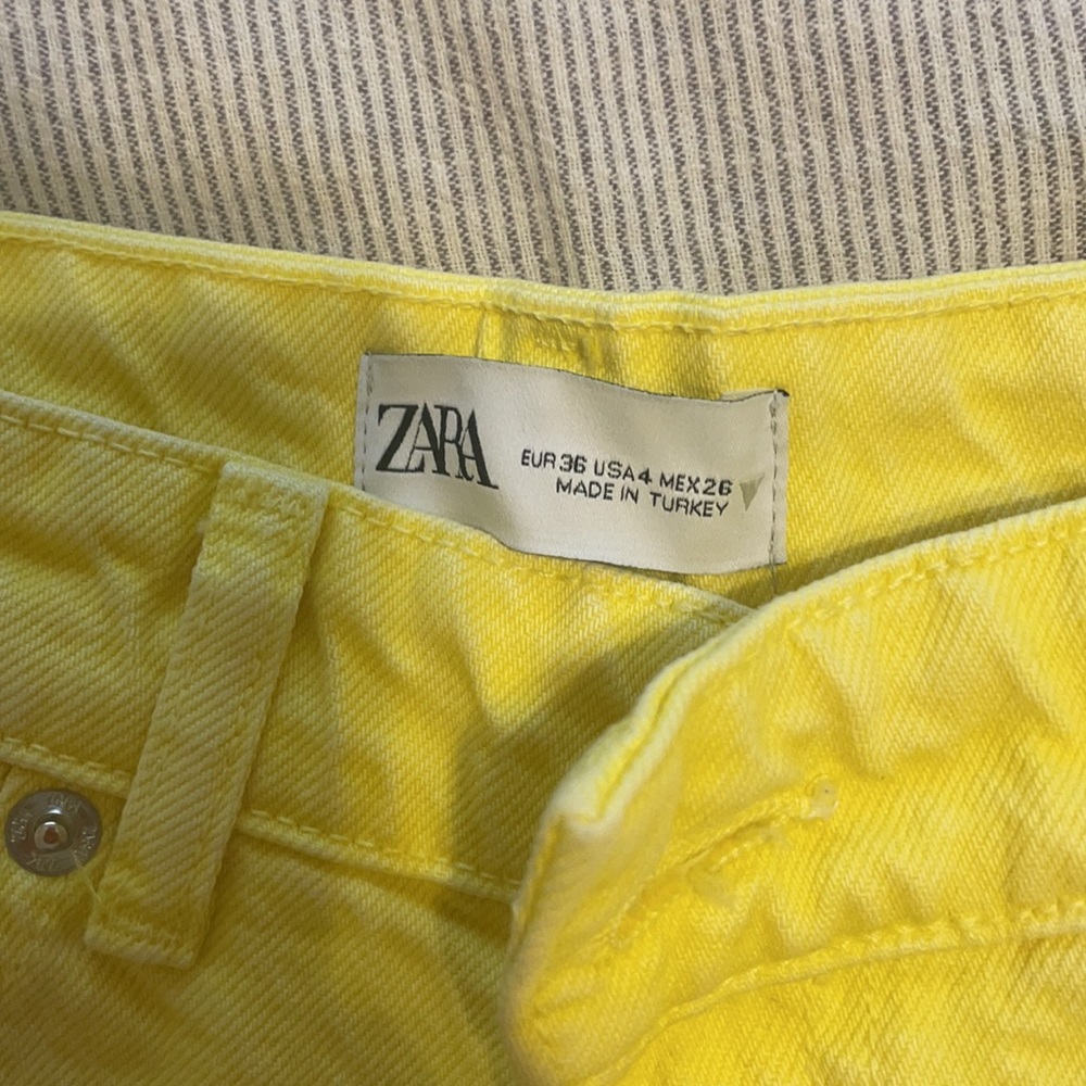 Too big - Picture 2 of 3